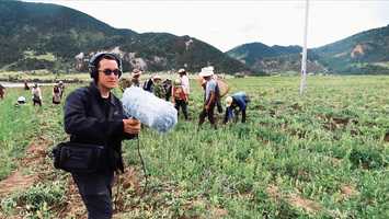 Free download Tibetan farmers singing while picking herbs video and edit with RedcoolMedia movie maker MovieStudio video editor online and AudioStudio audio editor onlin