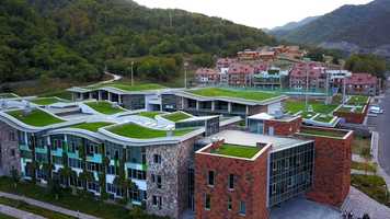 Free download Virtual Tour of UWC Dilijan video and edit with RedcoolMedia movie maker MovieStudio video editor online and AudioStudio audio editor onlin